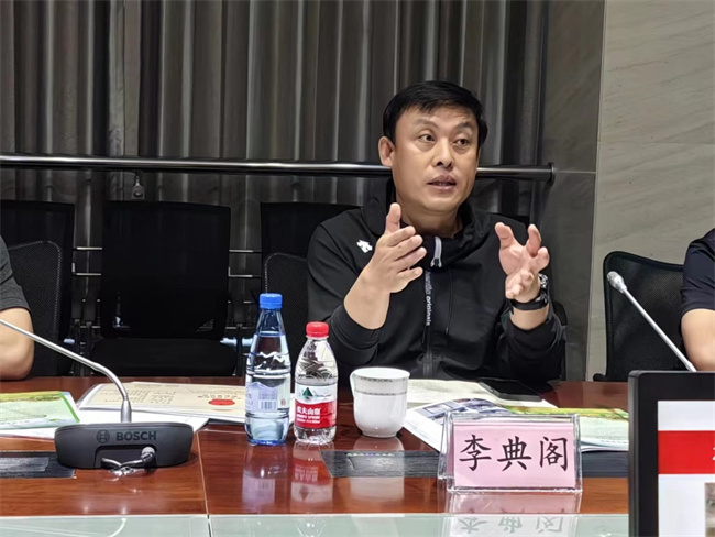 勁牛問(wèn)5_副本.jpg